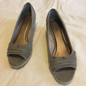 Life Stride peep toe espadrille wedges